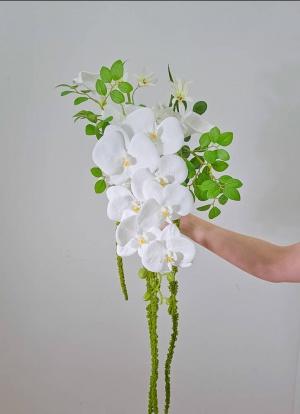 호접 드롭 조화부케