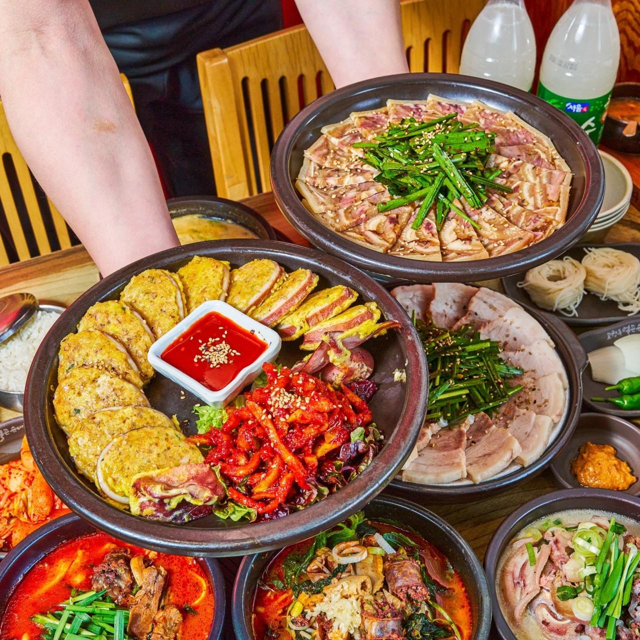 고향옥얼큰순대국 호계점 사진 1