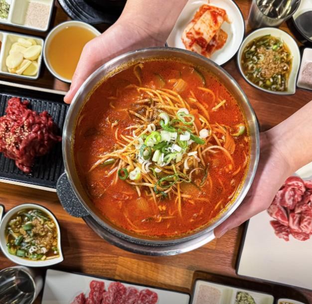 맛있는 고기를 위한 시간, 당신의 혀와 마음을 사로잡는 소리. 숙성 한우 전문점 사진 4