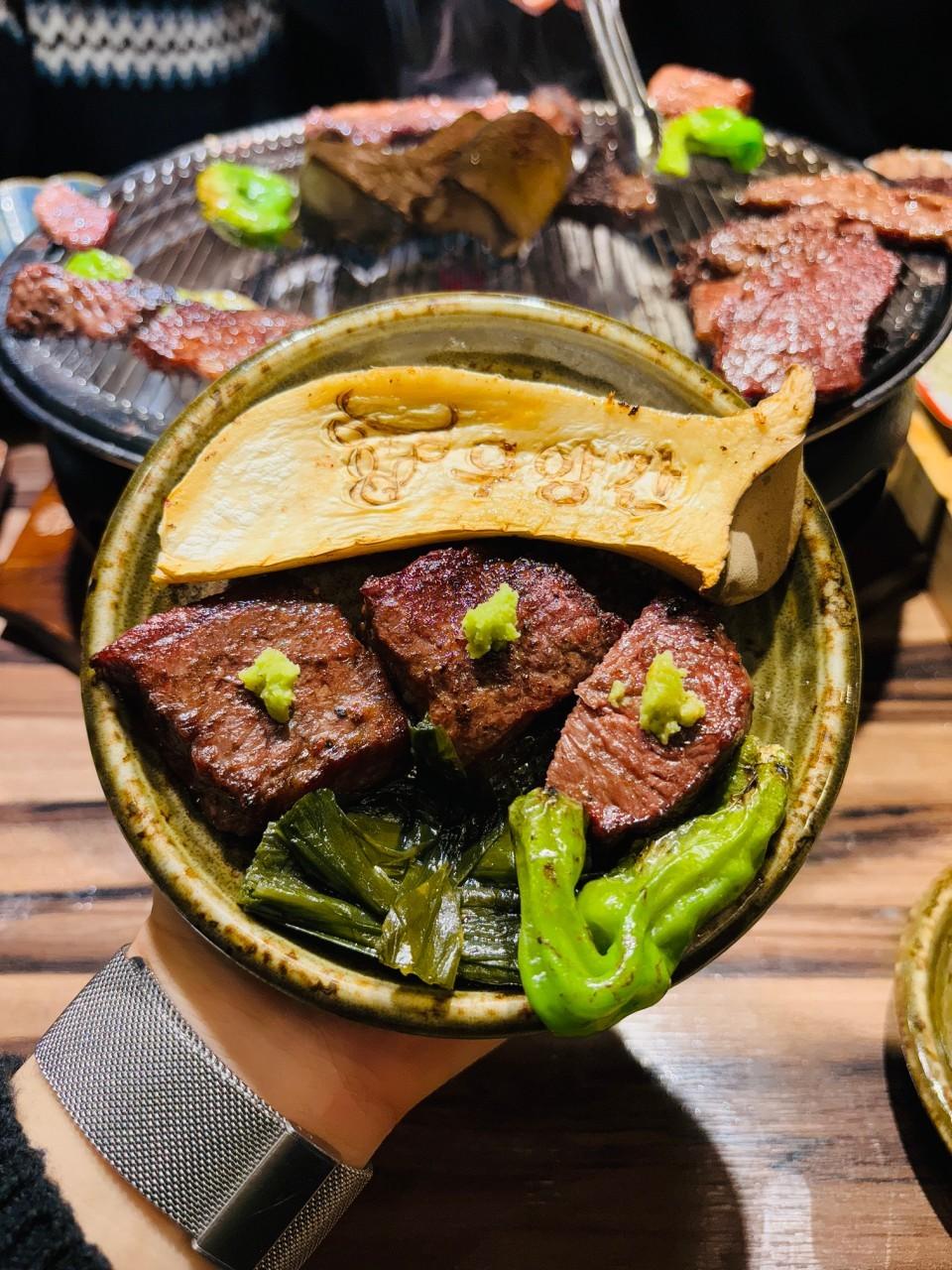 우양간은 좋은 소고기를 제대로 맛있게 드실 수 있도록 고기의 품질부터 숙성, 손질, 굽는 환경까지 하나하나 고민하며 운영하는 샤로수길 소고기 전문점입니다. 사진 4