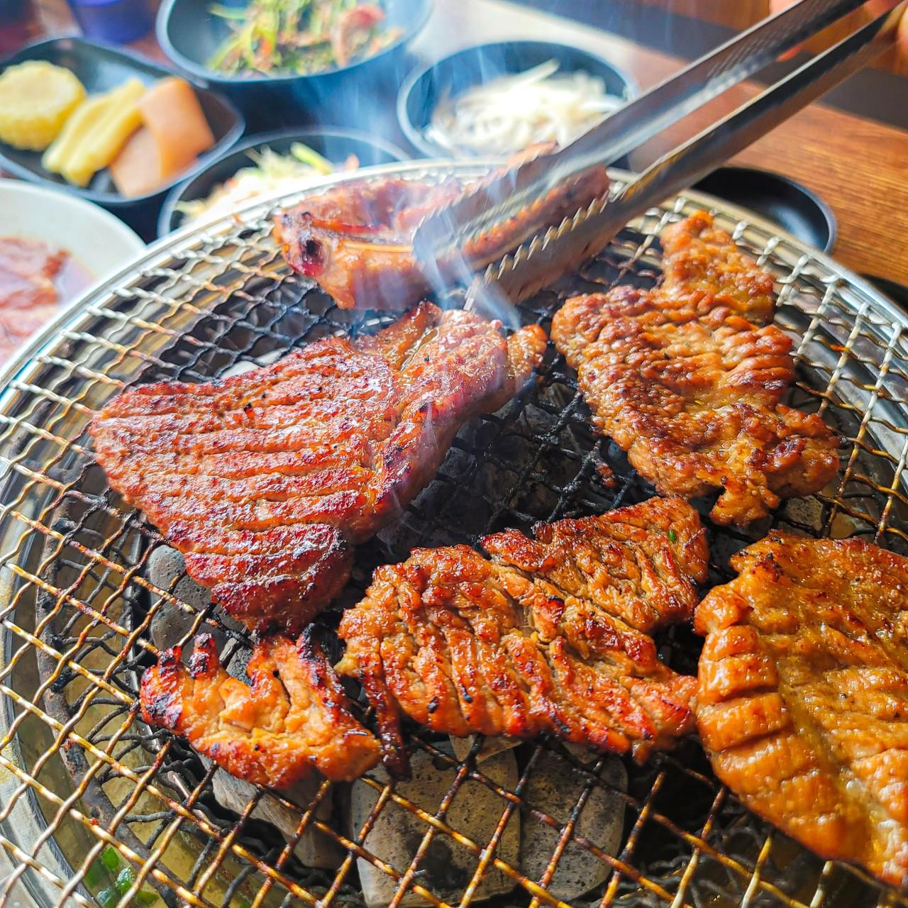 소품은돼지 난곡사거리점 사진 3