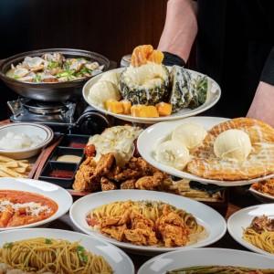 매콤하고 고소한 맛이 특징인 핫! 후라이드 치킨과 가성비있는 세트구성, 메인만큼 정성들인 여러가지 요리를 자랑하는 닭장맥주 마곡발산점입니다