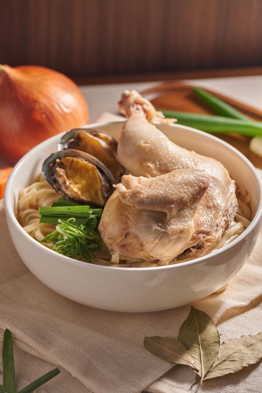 계절닭칼국수