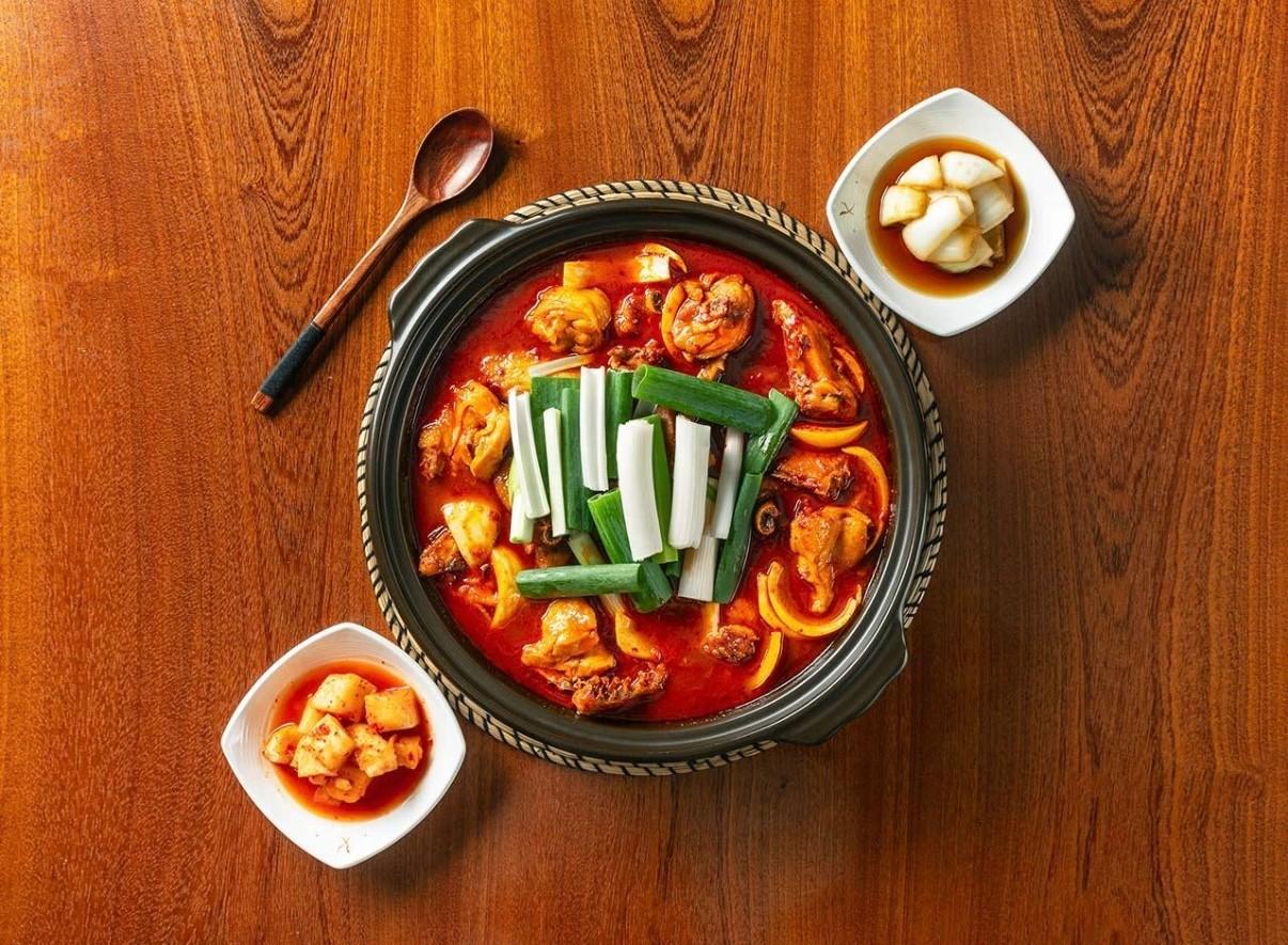 오담능이버섯백숙삼계탕