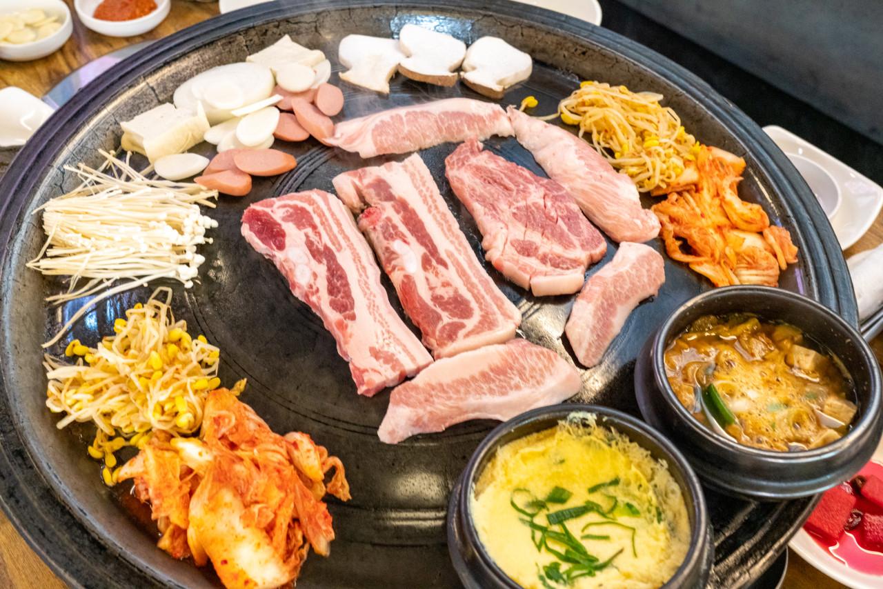 우리왕뚜껑생삼겹살