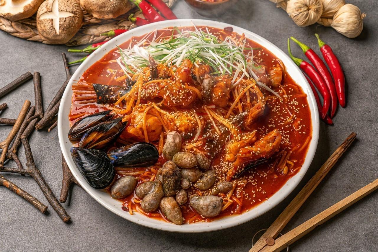 김태용의섬집칼국수아구불고기 잠실점