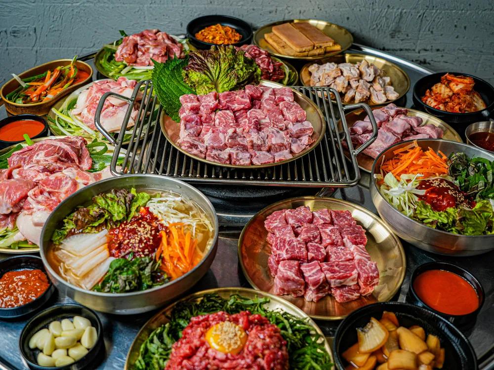 팔오막코기