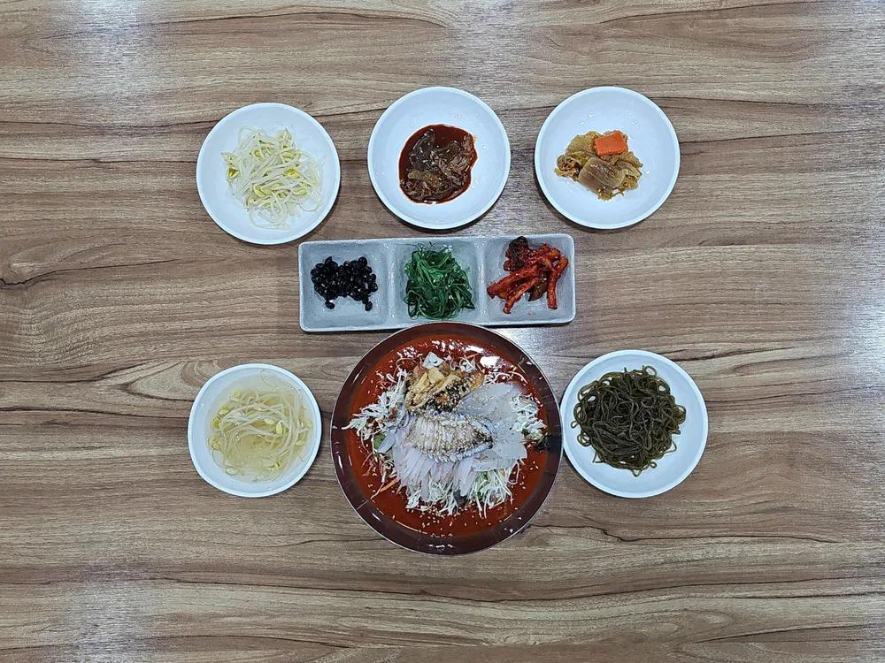 선영이네물회전문점