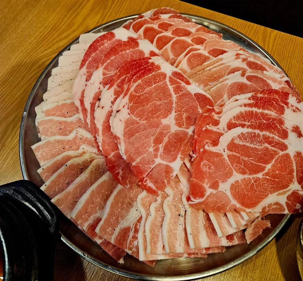 바람난꽃돼지