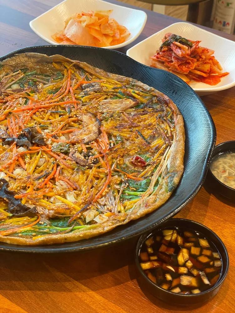 벚골도토리막국수 분당율동점