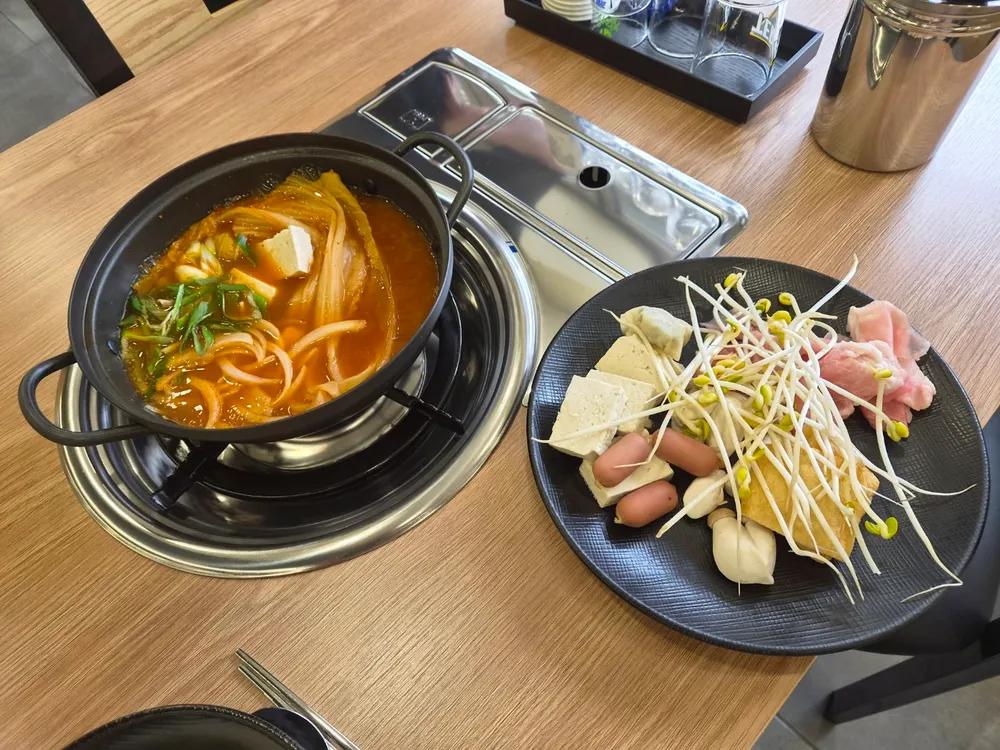 끝판왕김치찌개
