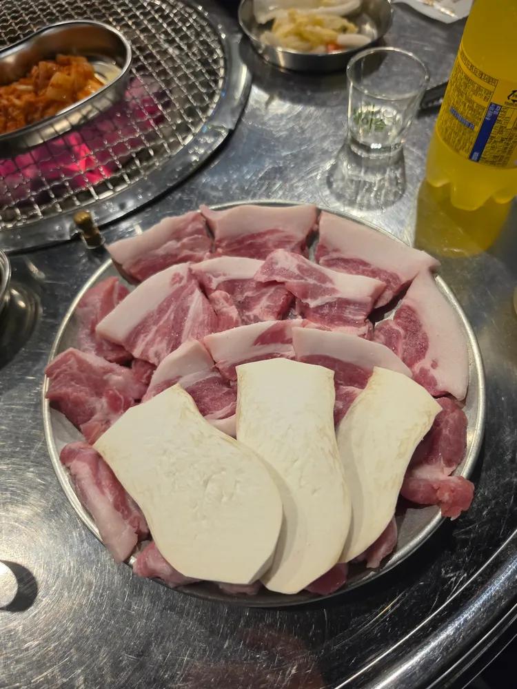 철이네뒷고기 문경점