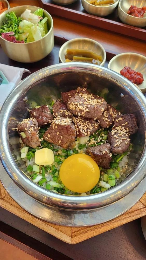 본우리반상 천안유량점