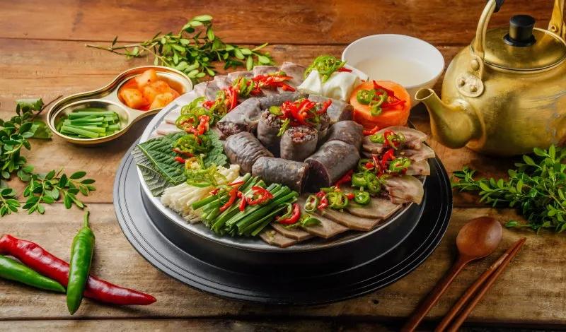 정남옥순대국 수원시청점