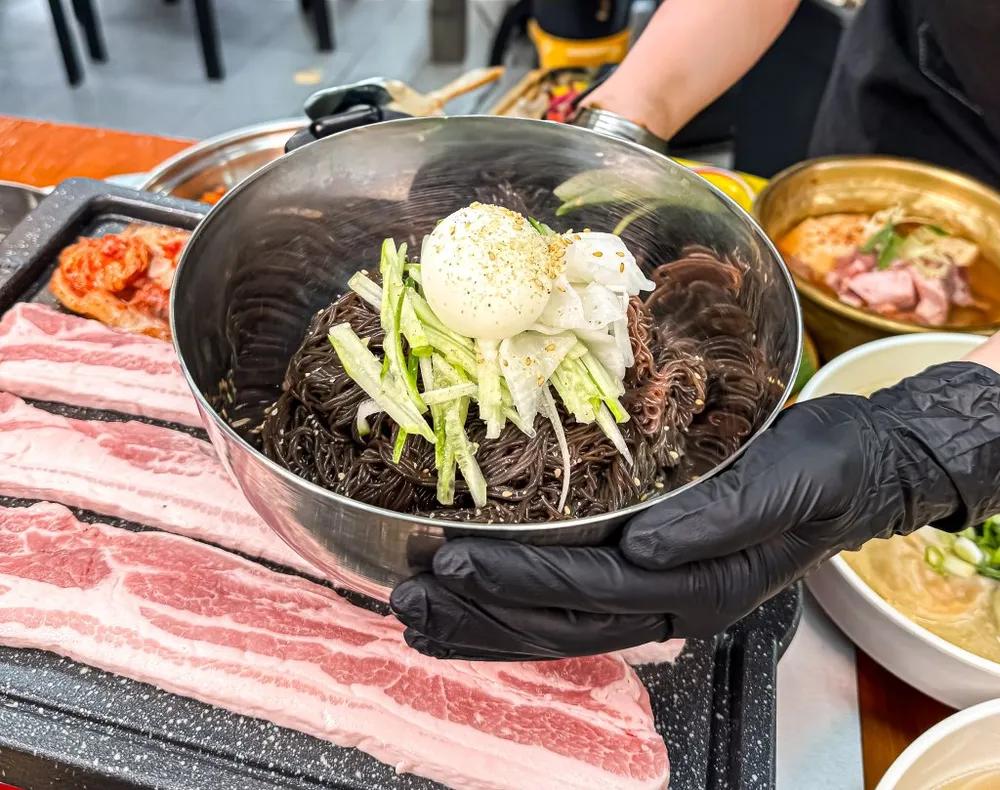 김가네삼겹살김치찌개두루치기