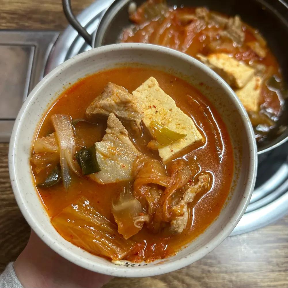 이학수 한옥집김치찜 본점