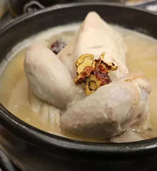 지호한방삼계탕 합정점