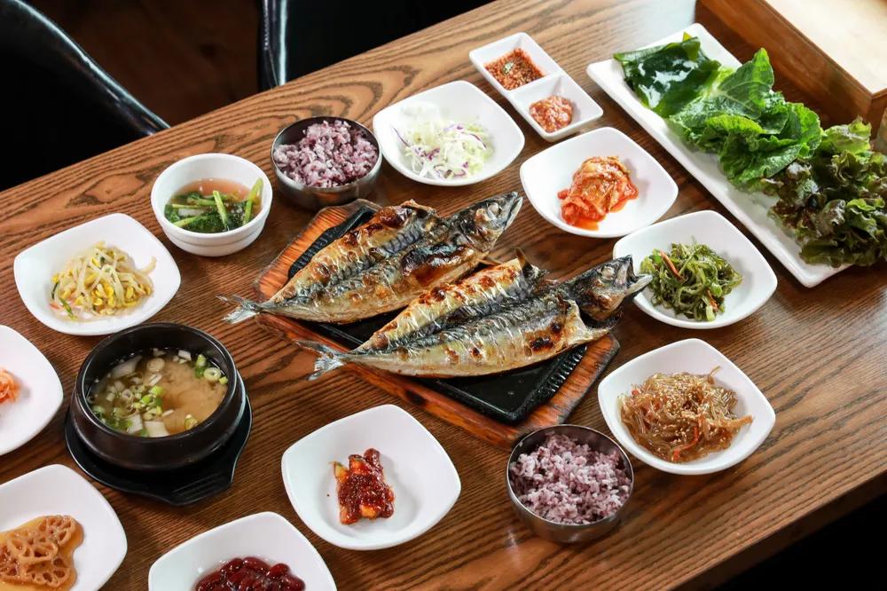 제주항갈치고등어쌈정식