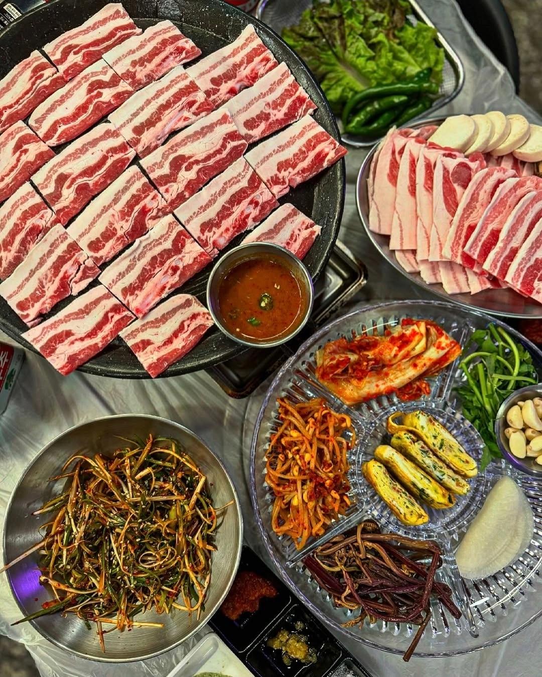 삼겹살 전문 사상솥뚜껑 사진 6