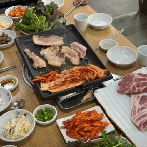 본가신촌설렁탕 마곡점 - 삼겹살 (강추)