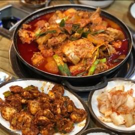 국내산 생닭과 벌교에서 올라오는 꼬막으로 감칠맛나는 맛집 [정정아식당 계산점]