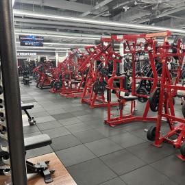 최고급머신 준비에 여심저격 스트레칭존, 넓은 프리웨이트존 공간! [카인드짐 강동역점]