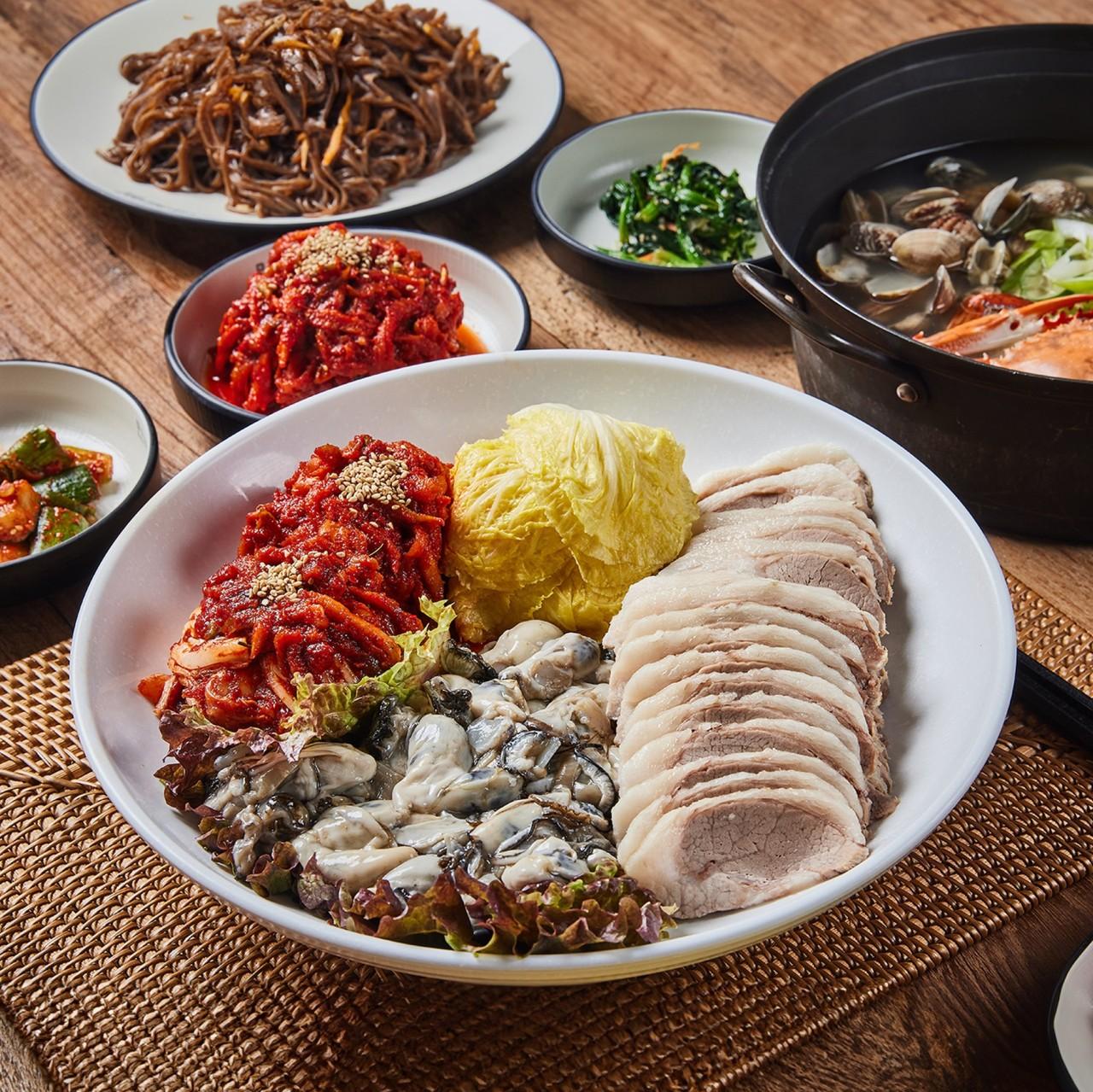 박만배아리랑보쌈 청주지웰시티점
